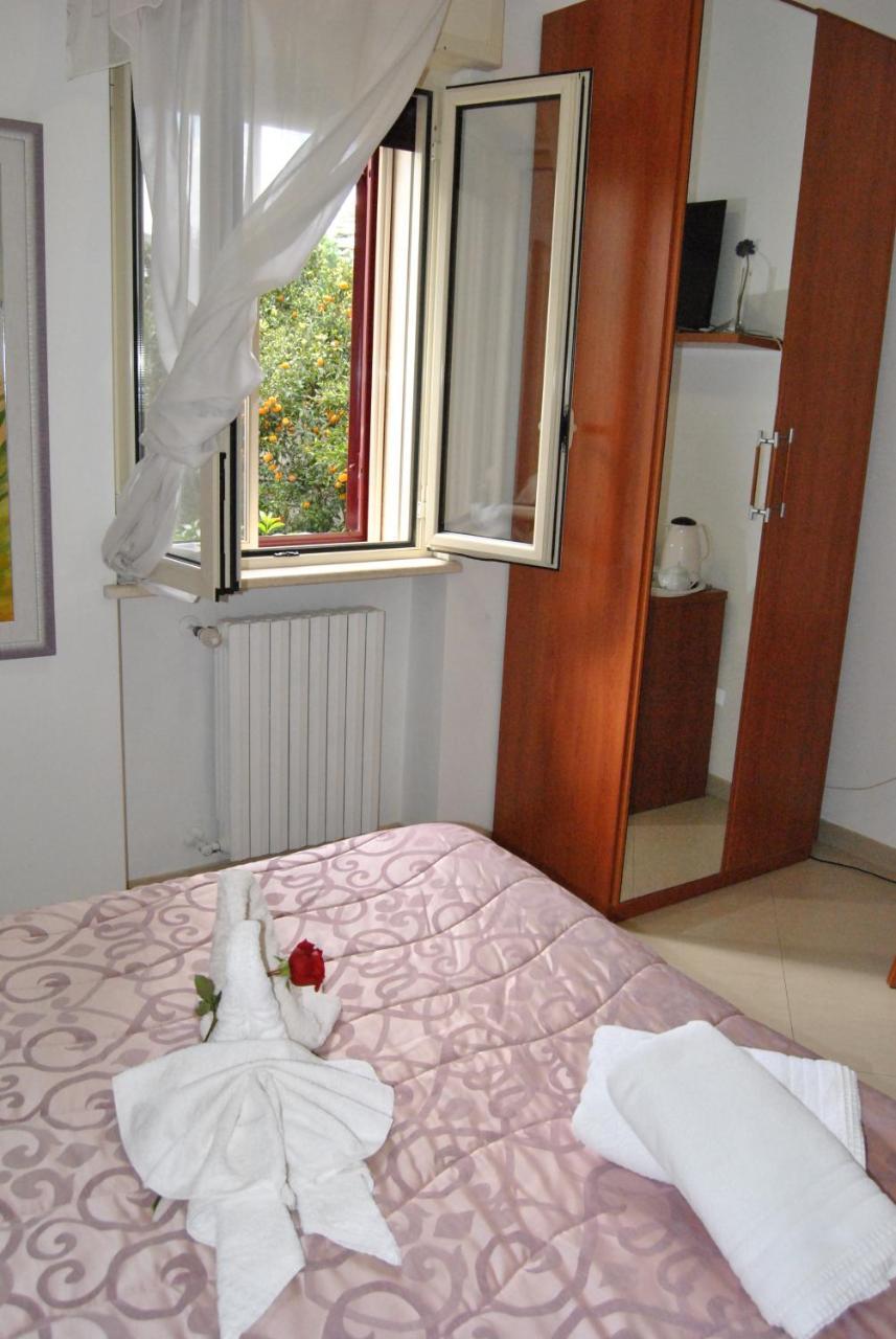 Villa Aurora B&B Bari Exterior foto